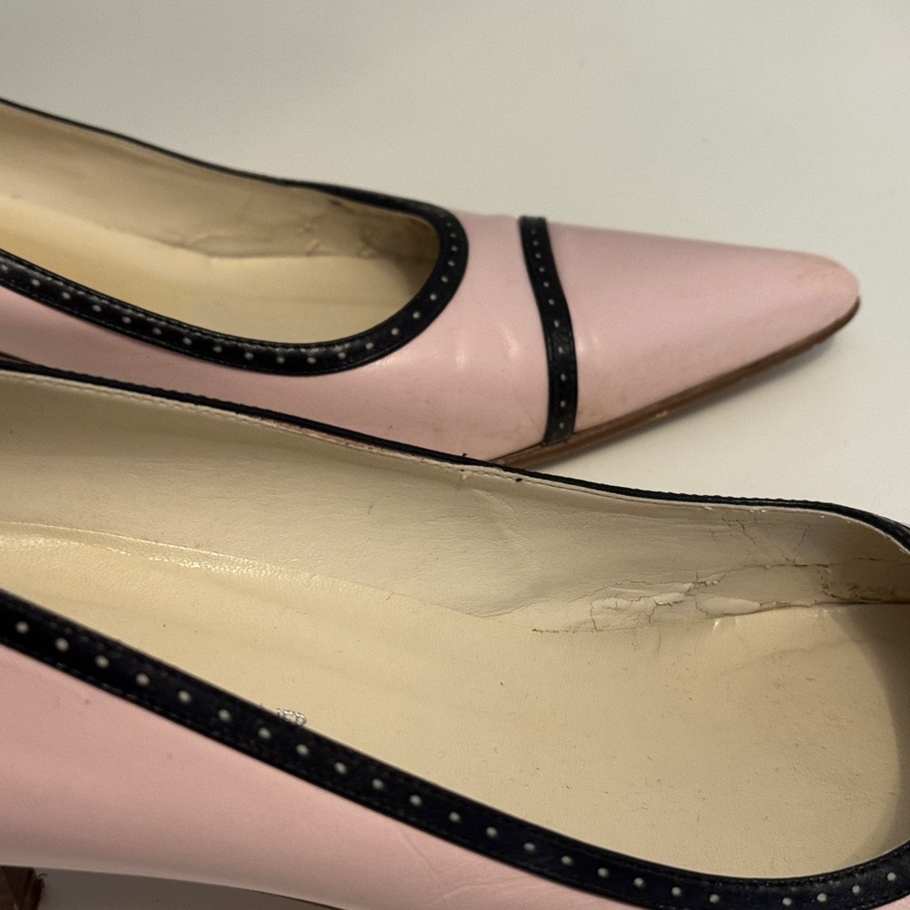 Elegant Vintage Pink Kitten Heels - Picture 3 of 4